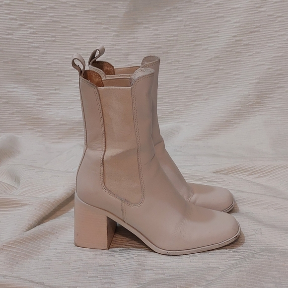 Steve Madden Light Beige Heeled Boots - Picture 2 of 8